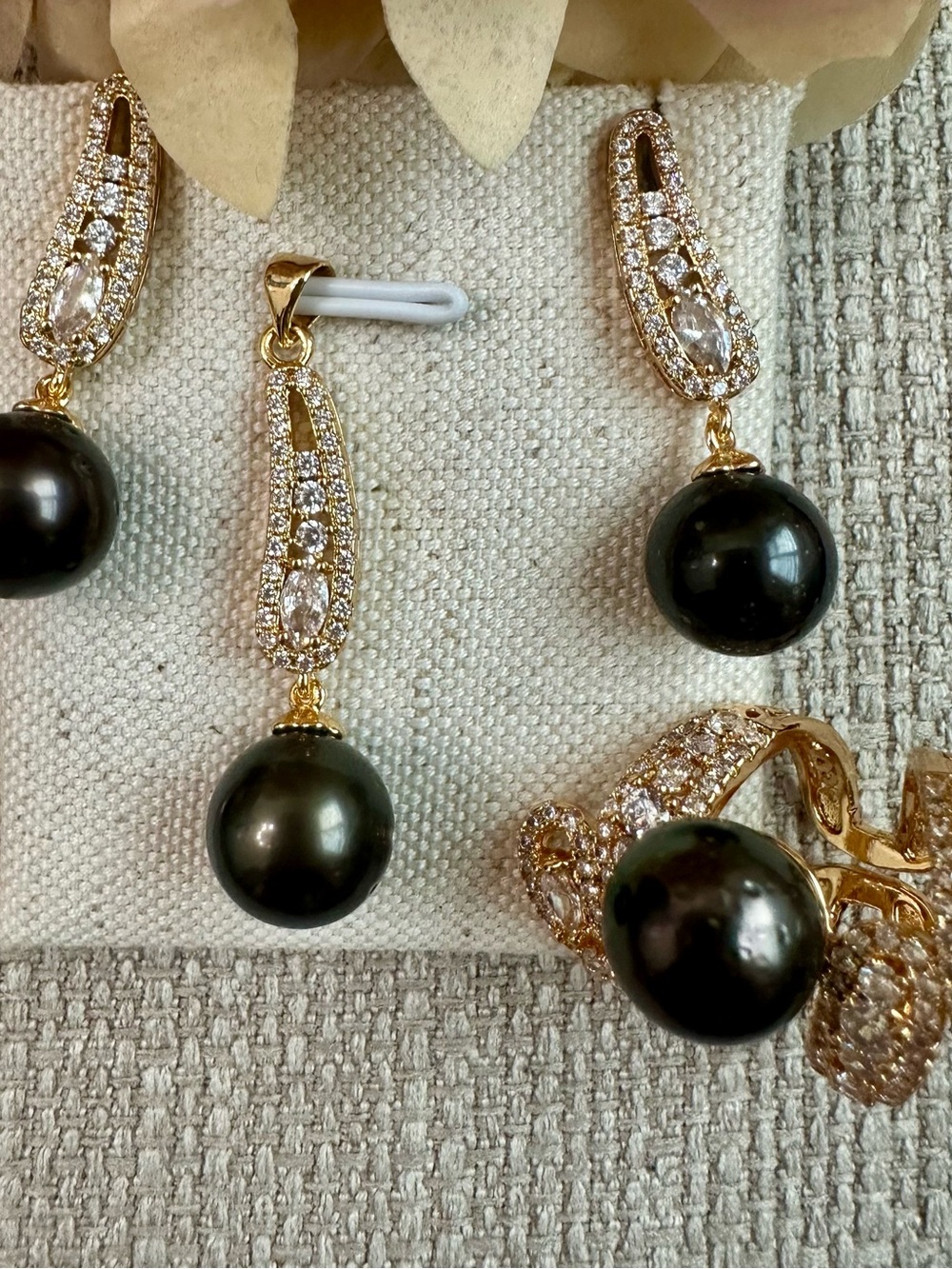 Authentic black south sea pearl in micron settings
